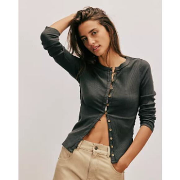 Free People We the Free "It's On" Button-Up Ribbed Fitted Cardigan, Size Med - Picture 1 of 8